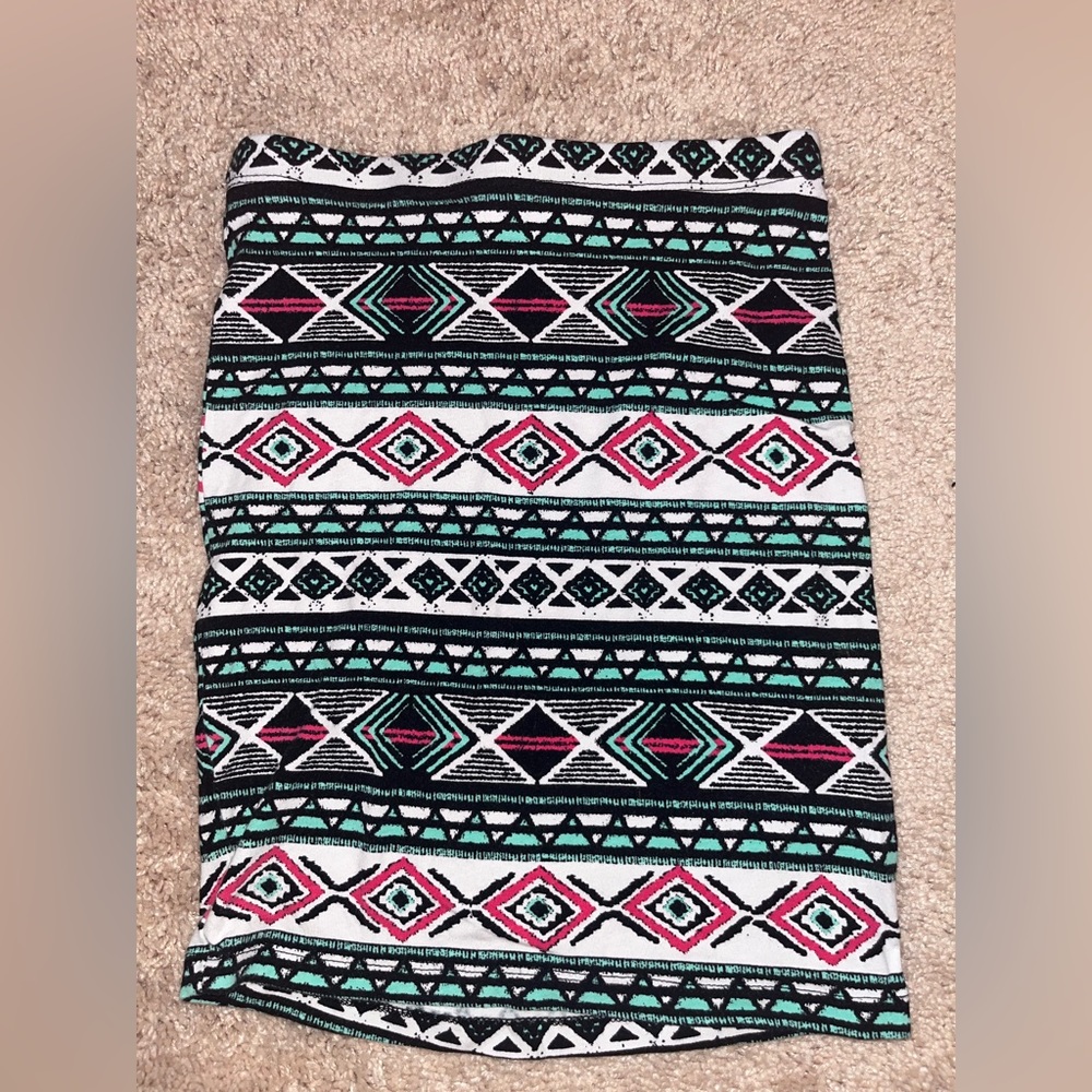 H&M patterned skirt